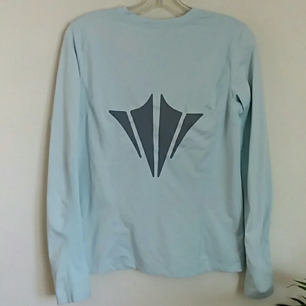 Nike workout long sleeve top light blue size xl